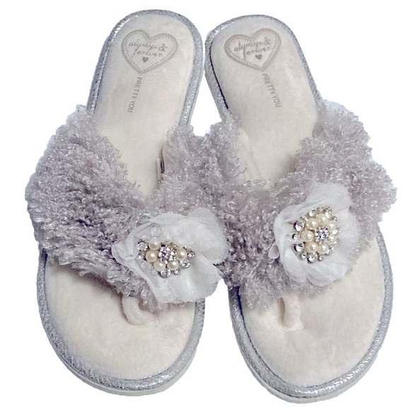 Shoes - Pretty You Luxury Floral Bling Comfy Slippers!!